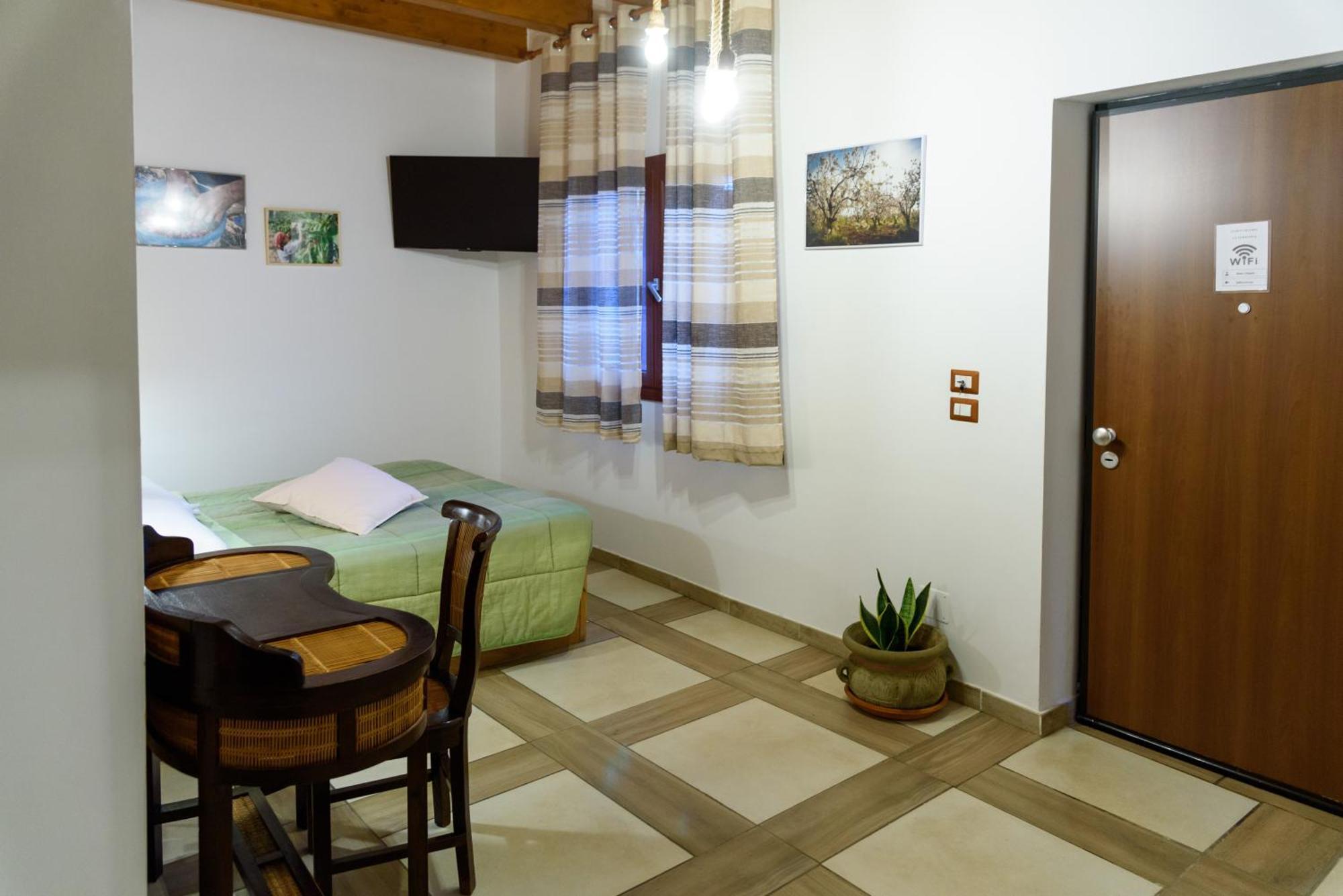 Agriturismo La Ferrovia Molfetta Buitenkant foto